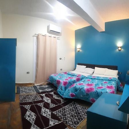 Happy Life Hostel Kairo Bagian luar foto