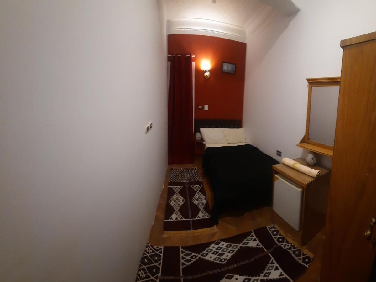 Happy Life Hostel Kairo Bagian luar foto