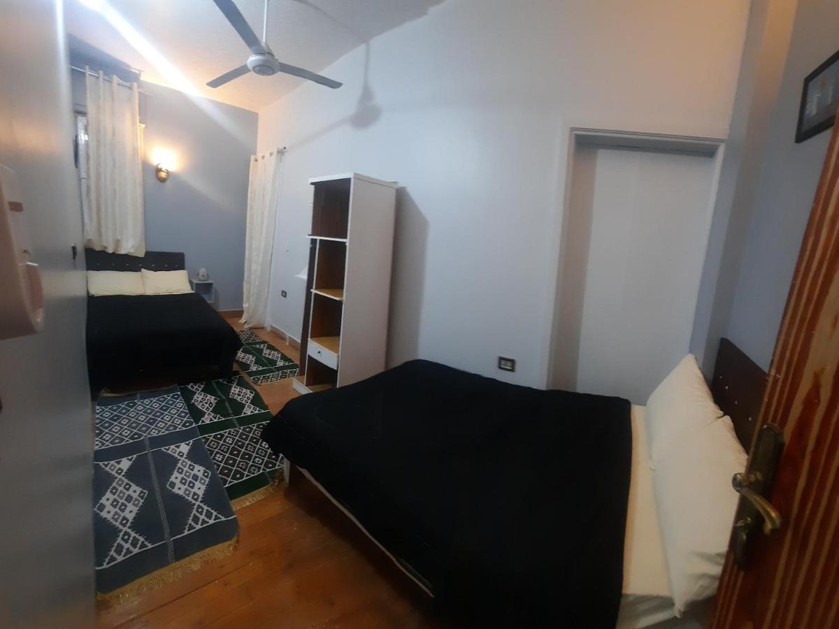 Happy Life Hostel Kairo Bagian luar foto