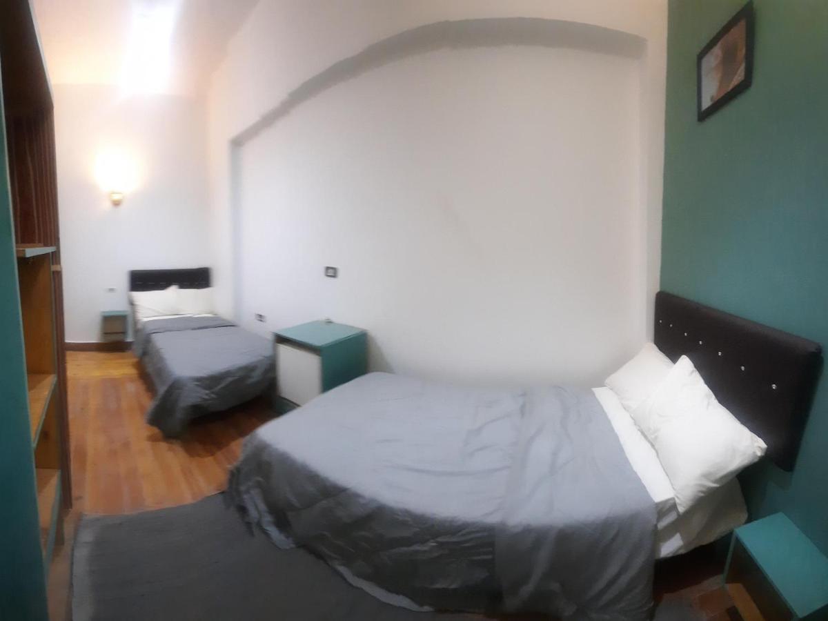 Happy Life Hostel Kairo Bagian luar foto
